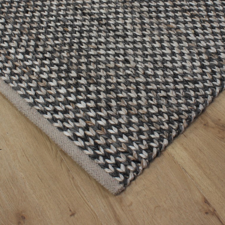 handmade woven wool textured rugs at best price