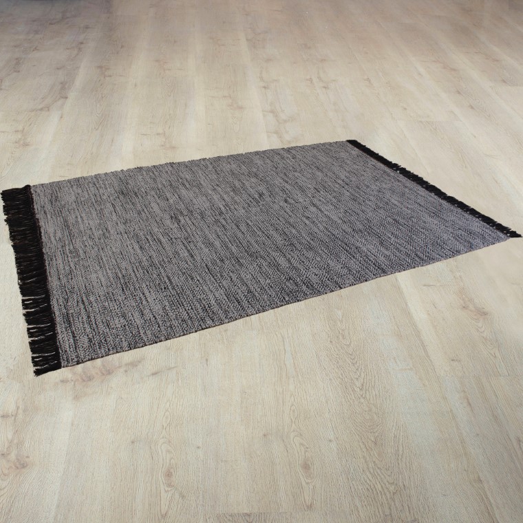 Handmade wool rugs at best price
