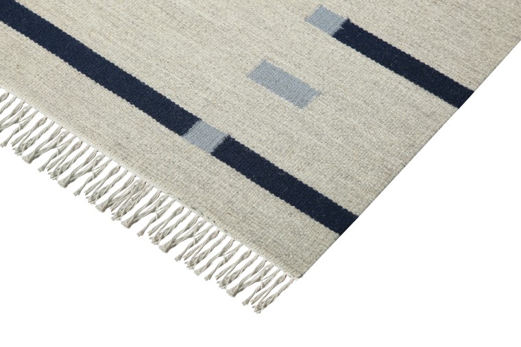 handwoven wool rugs at best price